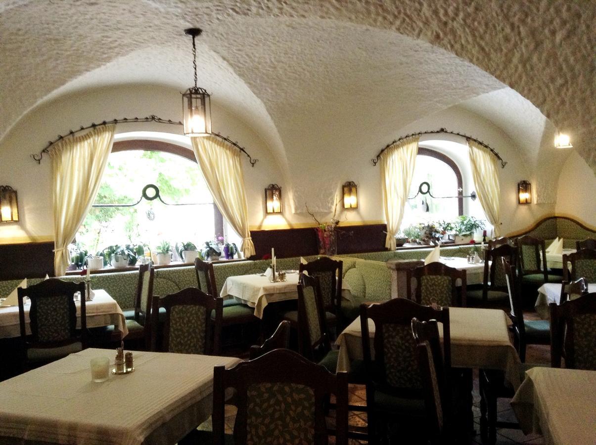 Hotel Gruenes Tuerl Bad Schallerbach Buitenkant foto